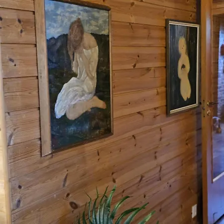 Pensión Private - 6 In A Luxury Style